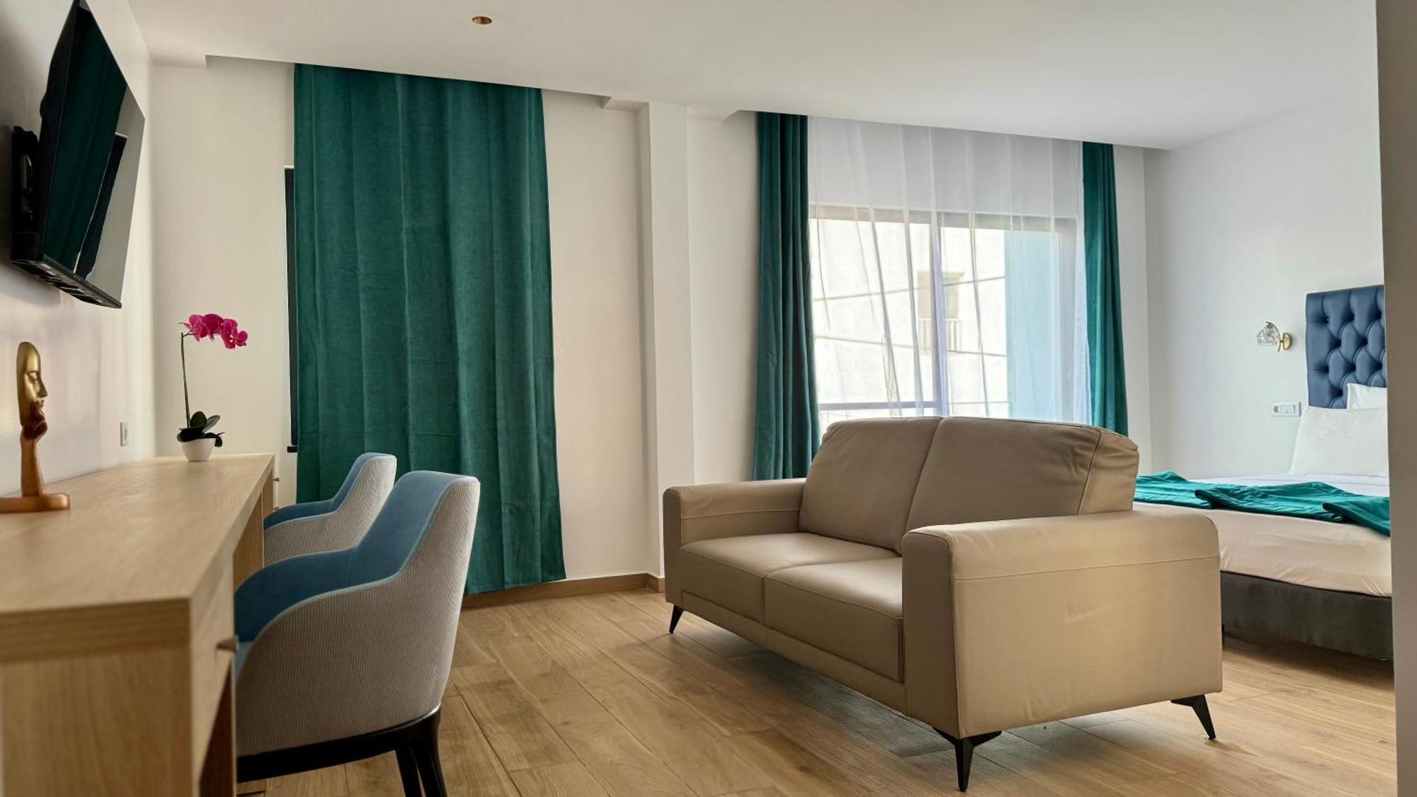 Hotel Blue Sky ทาร์ราฟาล ภายนอก รูปภาพ
